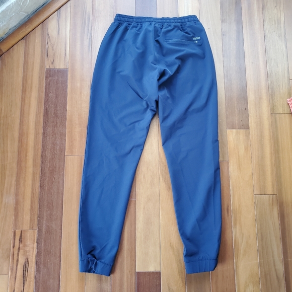 VUORI ll Navy Blue Men's Joggers - Picture 3 of 6